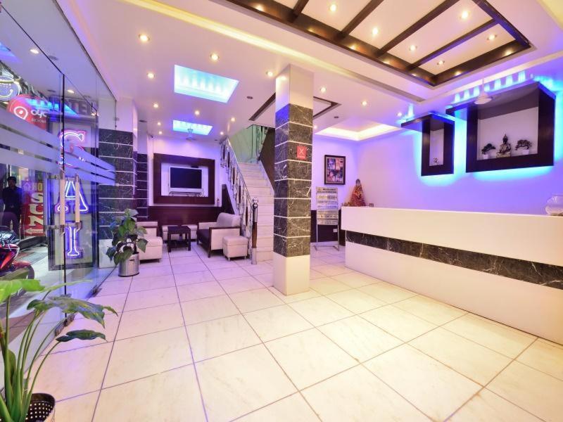 Hotel Sai International Yeni Delhi Dış mekan fotoğraf