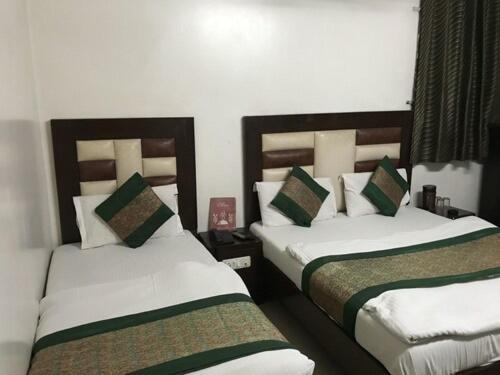 Hotel Sai International Yeni Delhi Dış mekan fotoğraf