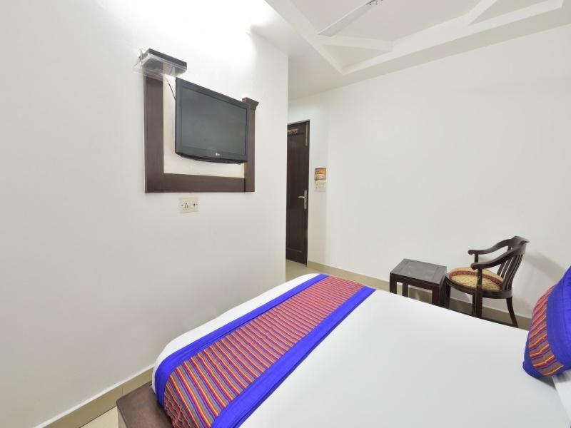 Hotel Sai International Yeni Delhi Dış mekan fotoğraf